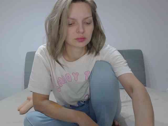 AmelieX69 webcam