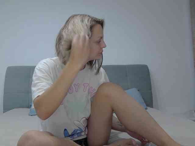 AmelieX69 webcam