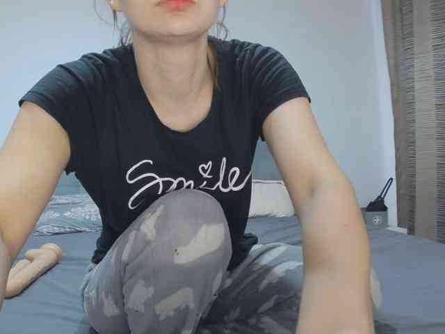 ameliex69 Live Webcam on BongaCams