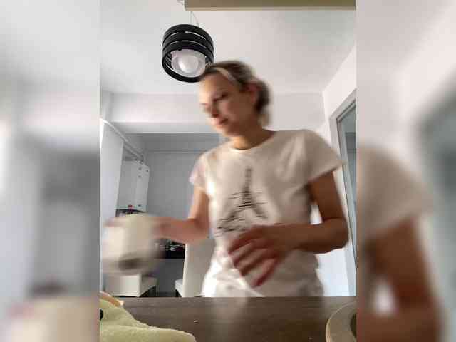 AmelieX69 webcam