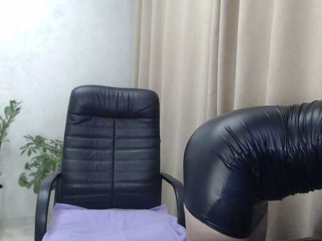 carmela4's BongaCams show and profile