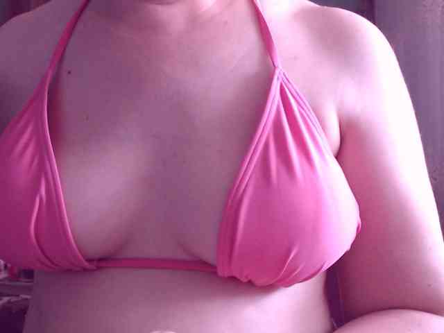 SweetBrunete webcam