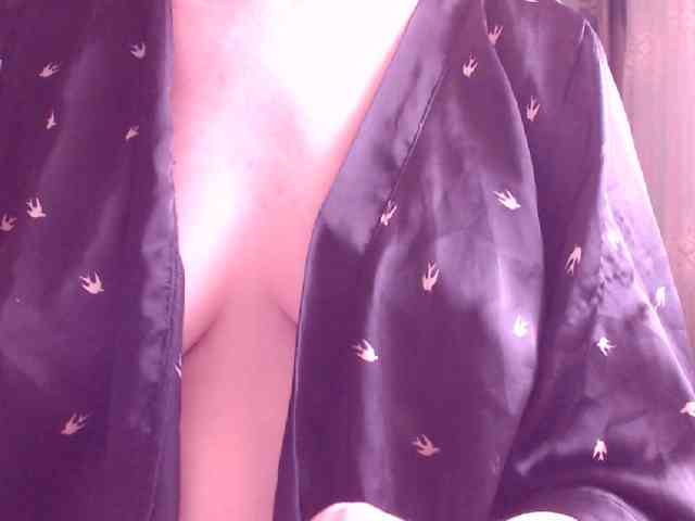SweetBrunete webcam