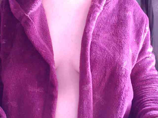 SweetBrunete webcam