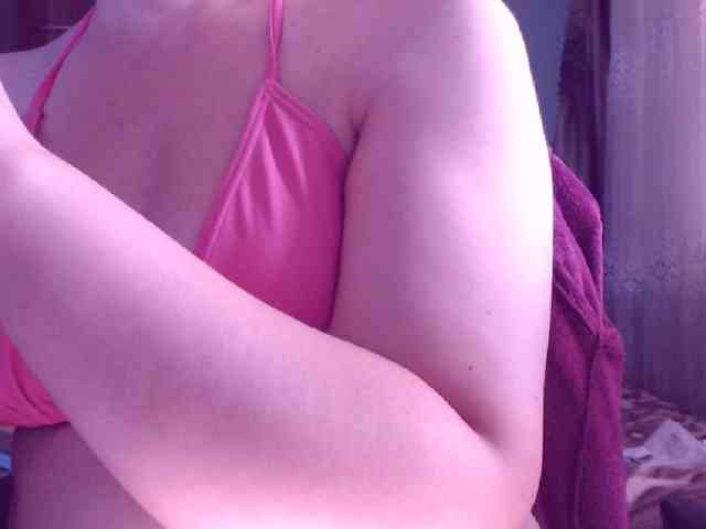 SweetBrunete webcam
