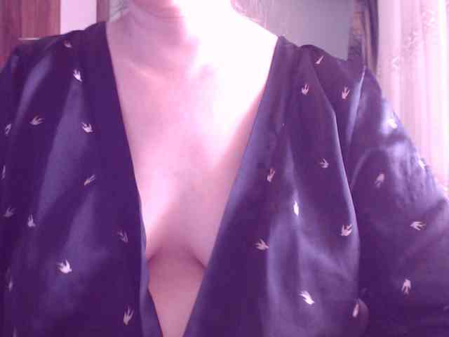 SweetBrunete webcam