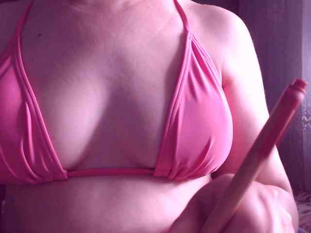 SweetBrunete webcam