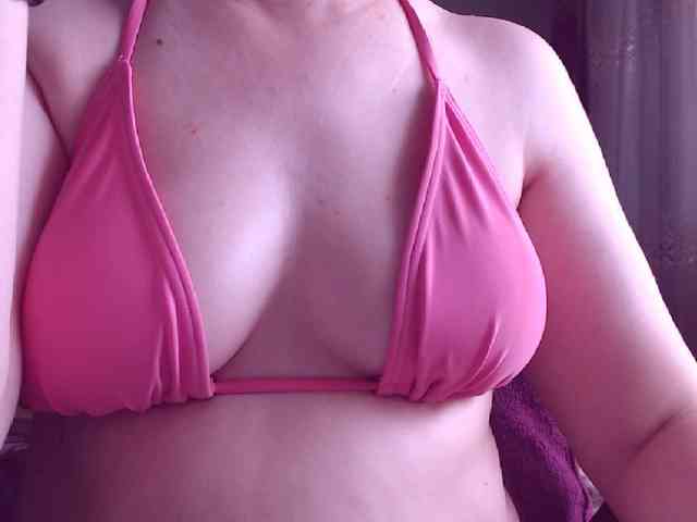 SweetBrunete webcam