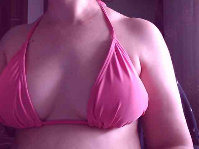 SweetBrunete webcam