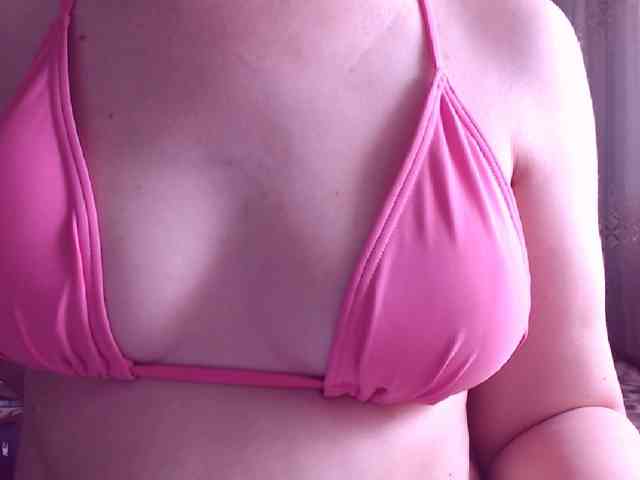 SweetBrunete webcam