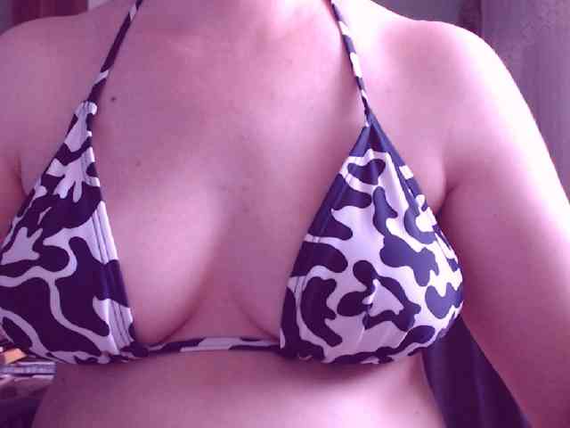 SweetBrunete webcam