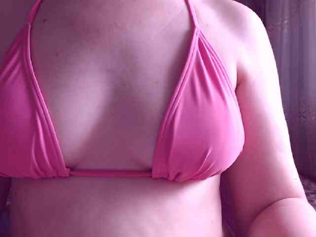 SweetBrunete webcam