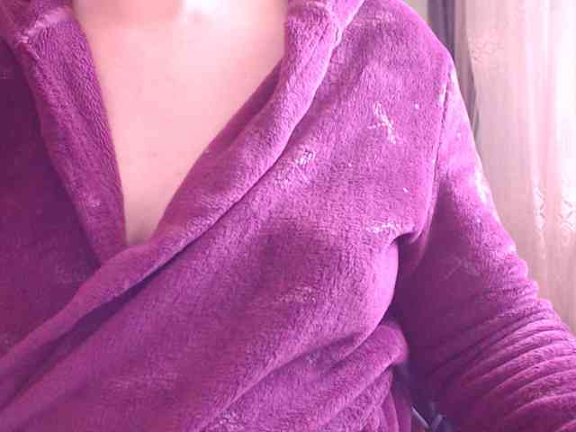 SweetBrunete webcam