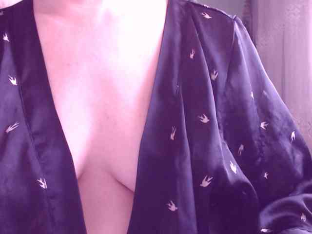 SweetBrunete webcam