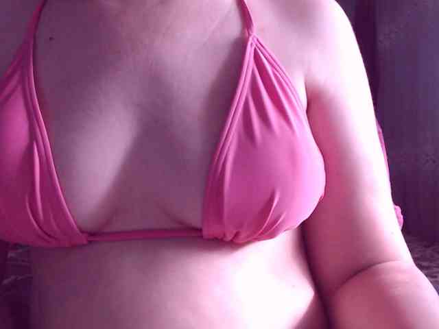 SweetBrunete webcam