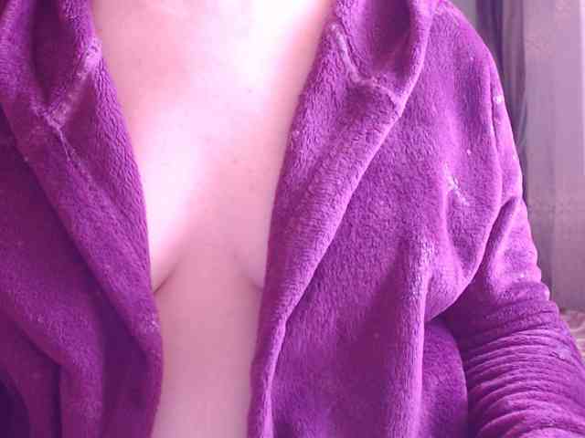 SweetBrunete webcam