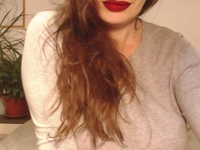 ellaine's BongaCams show and profile