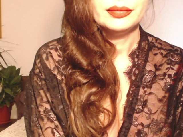 ellaine's BongaCams show and profile