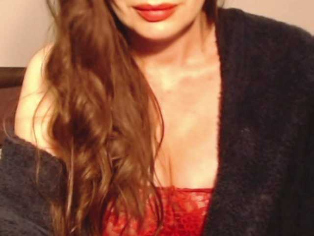 ellaine's BongaCams show and profile