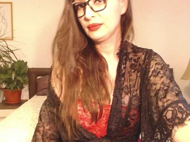 ellaine's BongaCams show and profile