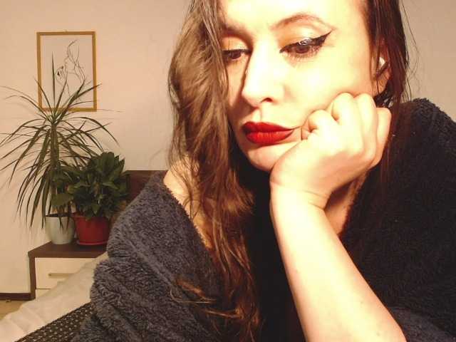 ellaine's BongaCams show and profile