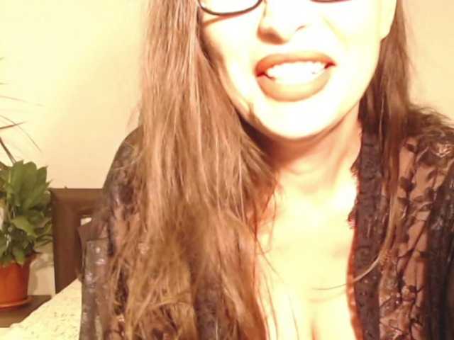 ellaine's BongaCams show and profile