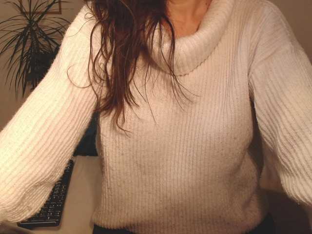 ellaine's BongaCams show and profile