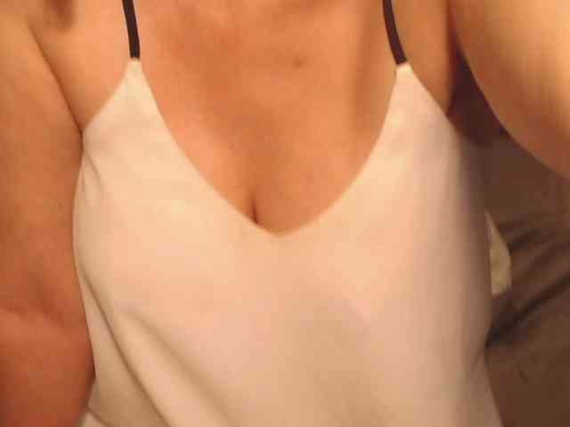 Ellaine webcam