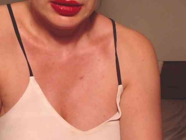 Ellaine webcam
