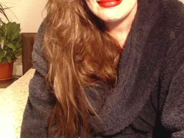 ellaine Live Webcam on BongaCams