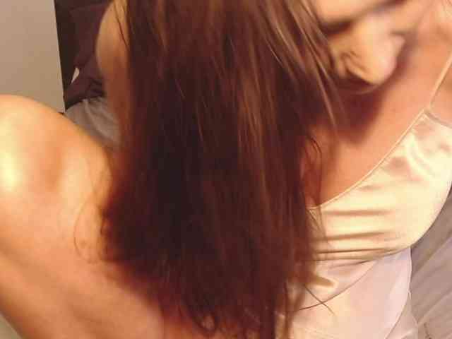 Ellaine webcam