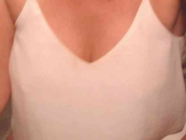 Ellaine webcam