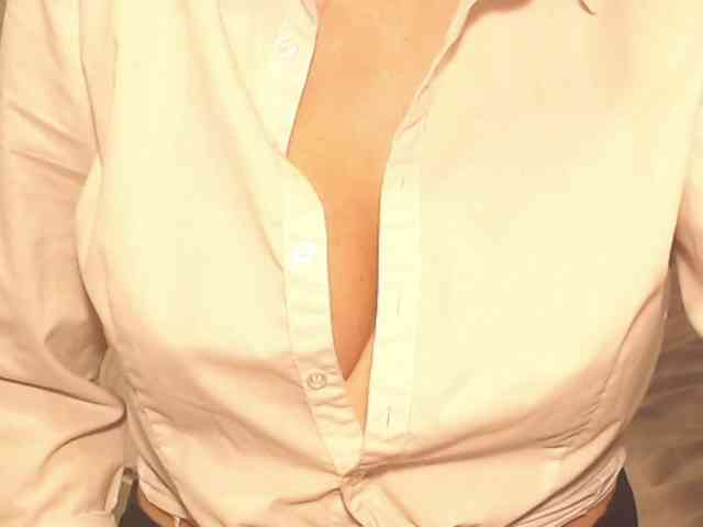 Ellaine webcam