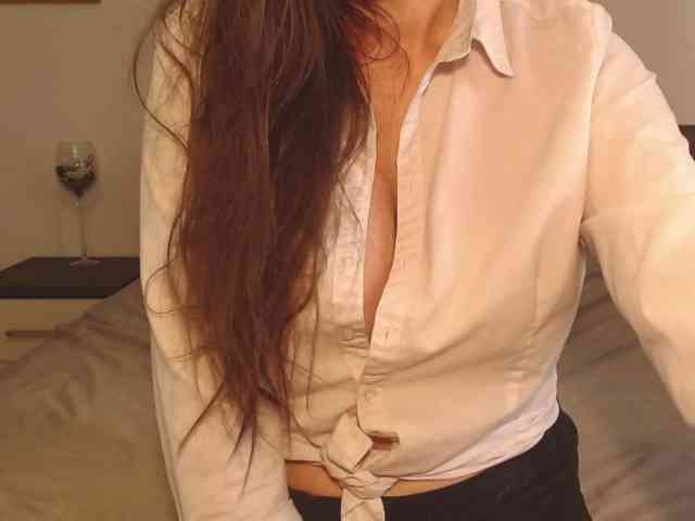 Ellaine webcam