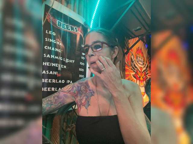 venusx1's BongaCams show and profile