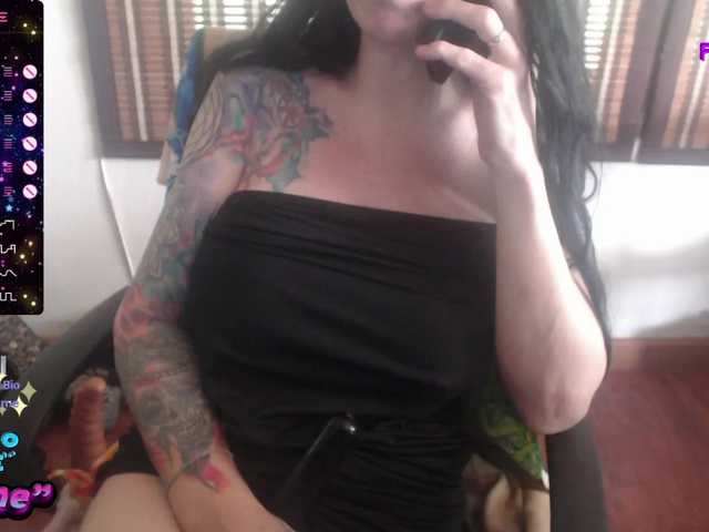 venusx1's BongaCams show and profile