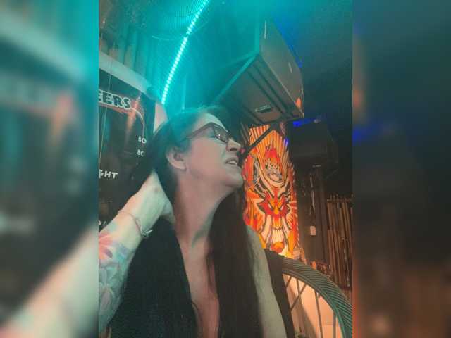 venusx1 from BongaCams