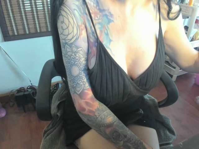 venusx1's BongaCams show and profile