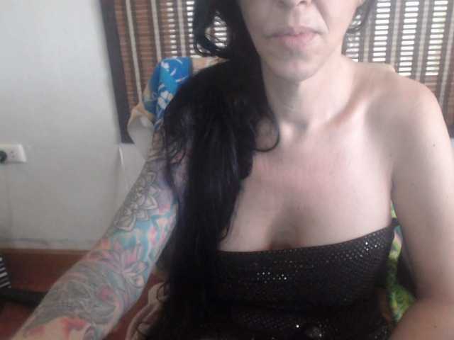 venusx1's BongaCams show and profile