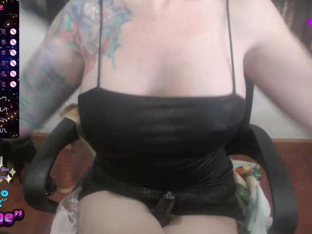 venusx1's BongaCams show and profile