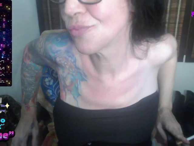 venusx1's BongaCams show and profile