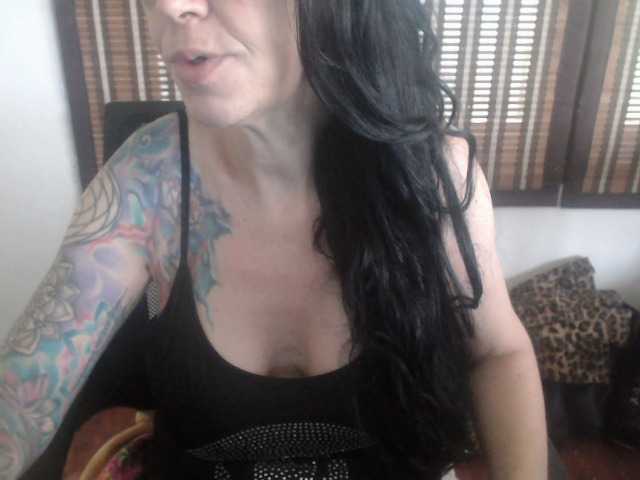 venusx1's BongaCams show and profile