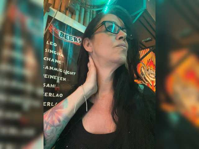 venusx1's BongaCams show and profile