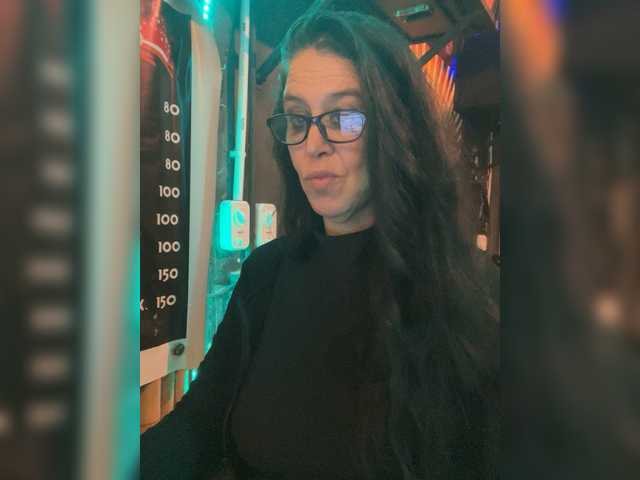 venusx1's BongaCams show and profile