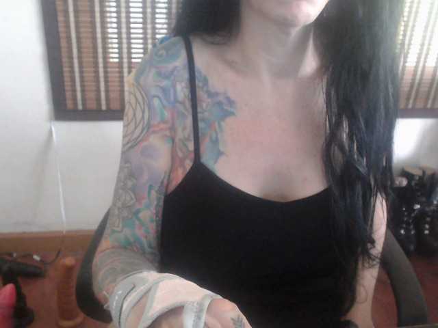 venusx1's BongaCams show and profile