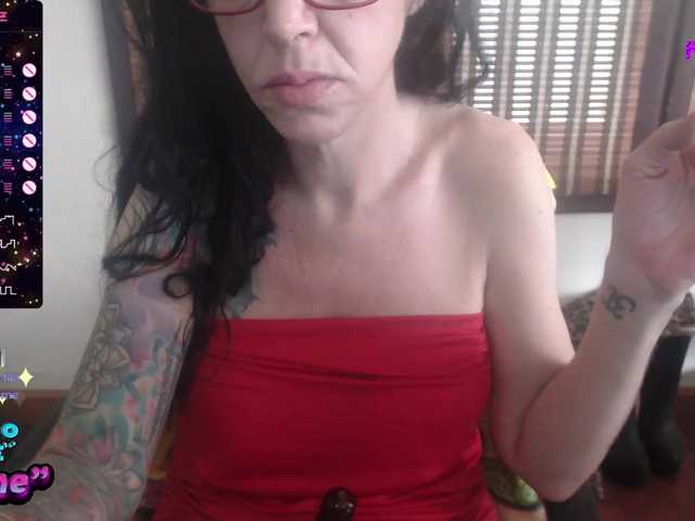 venusx1 — VenusX's Room it's my Birthday ENJOY and HELP me to find a place in the ranking #2#100#111#200 --> surprise in your screen if you tip  Tip menu actif  DM 20TK  Make me cum with your vibes . Outdoor no naked.... Private show 300 tk first