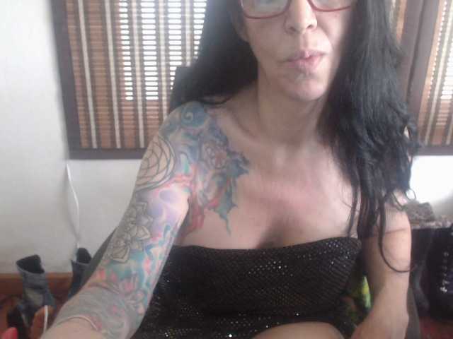 venusx1's BongaCams show and profile