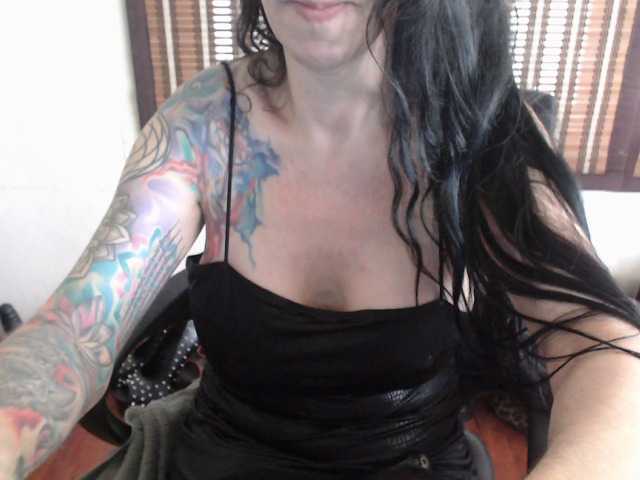 venusx1's BongaCams show and profile