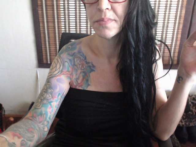 venusx1's BongaCams show and profile