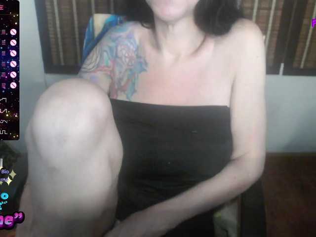 venusx1's BongaCams show and profile